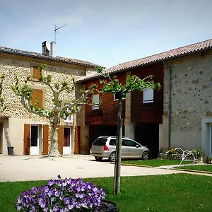 Couette-café La Ferme Des Denis Chambres Dhotes ***